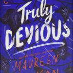 Cover »Truly Devious«